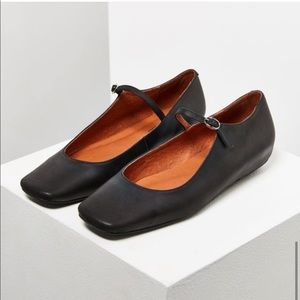 Jeffrey Campbell Marmee Mary Jane